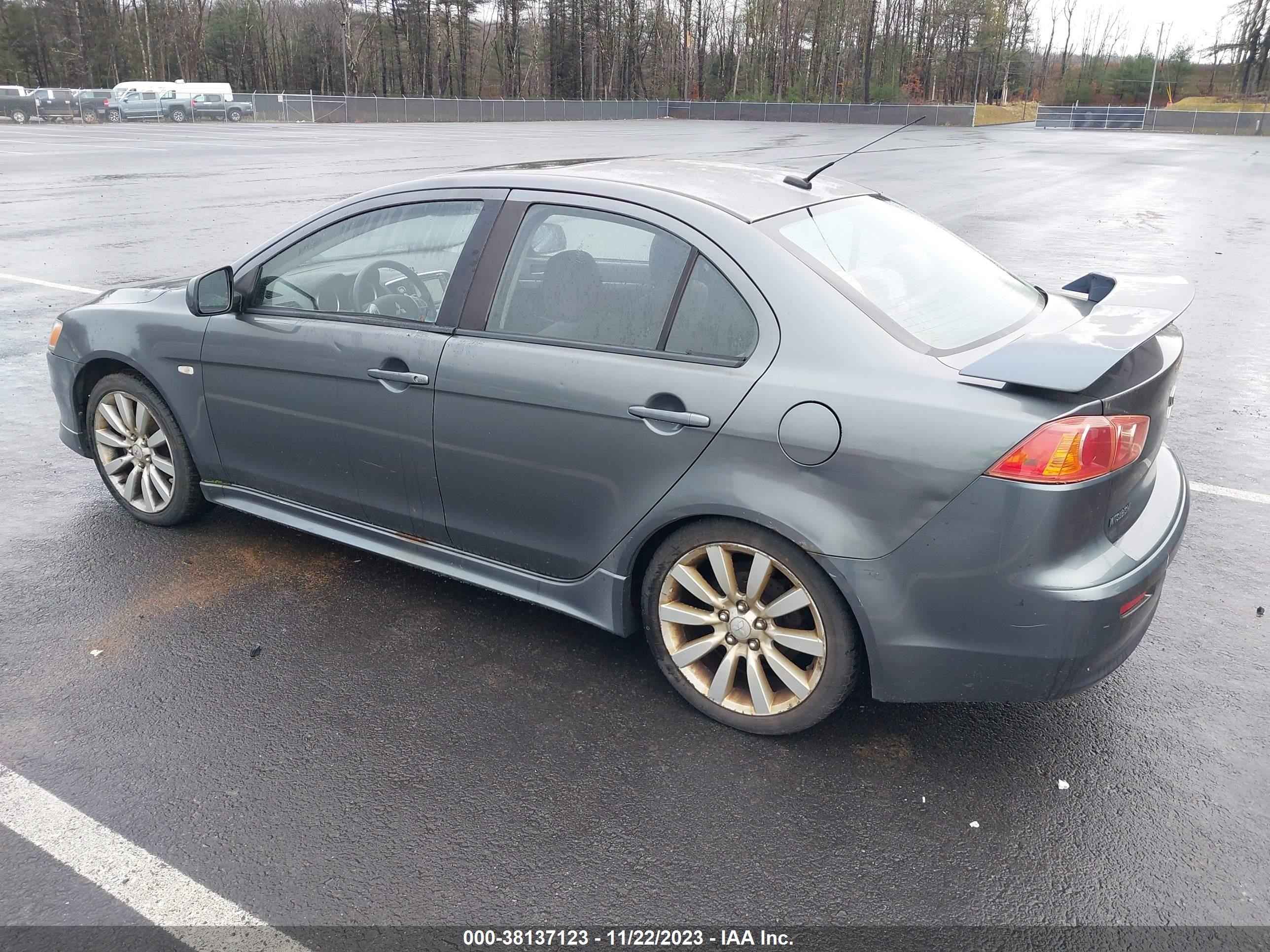 Photo 3 VIN: JA3AU86U48U024838 - MITSUBISHI LANCER 