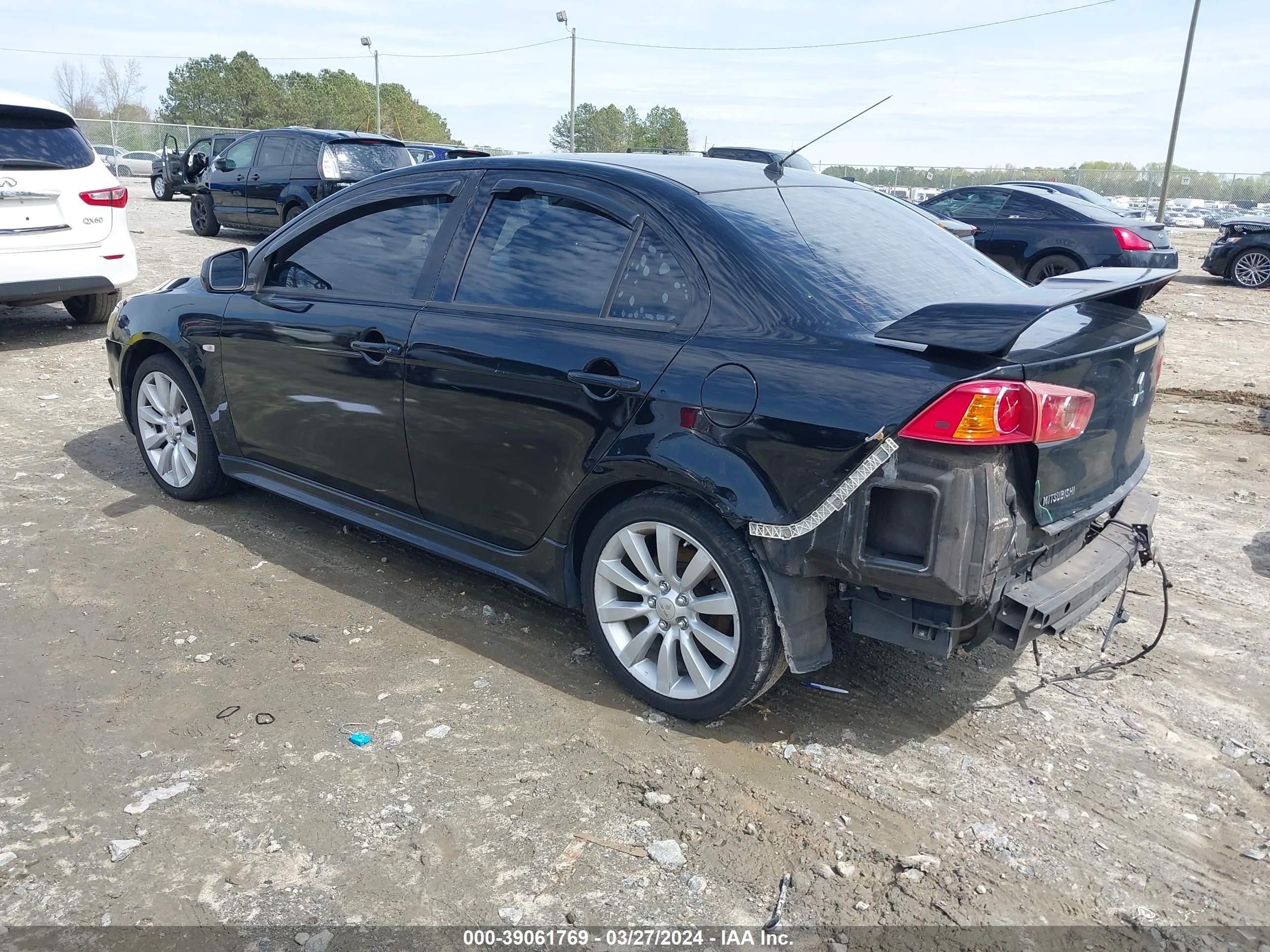 Photo 2 VIN: JA3AU86WX9U024135 - MITSUBISHI LANCER 