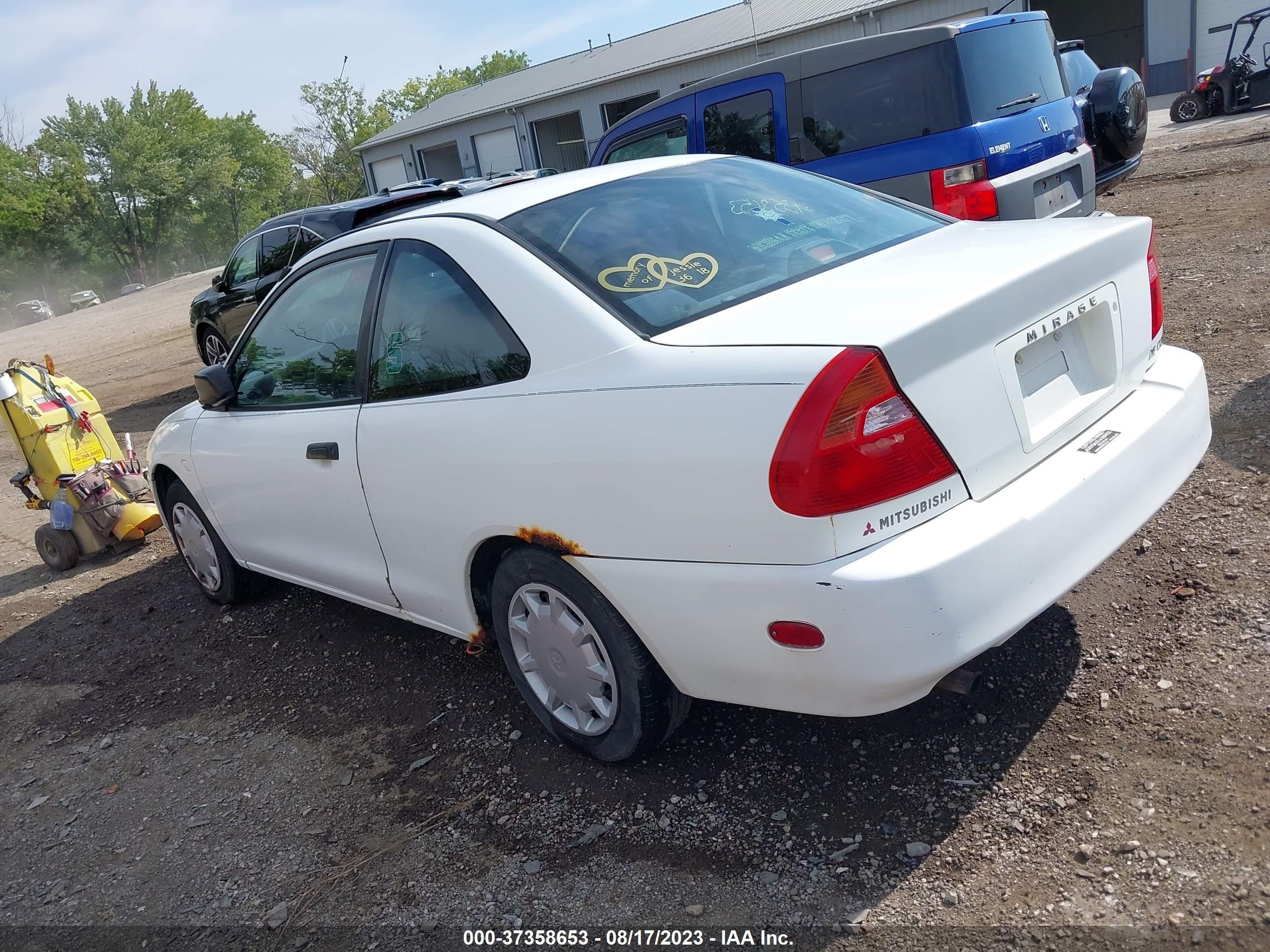 Photo 2 VIN: JA3AY11A4YU059615 - MITSUBISHI MIRAGE 