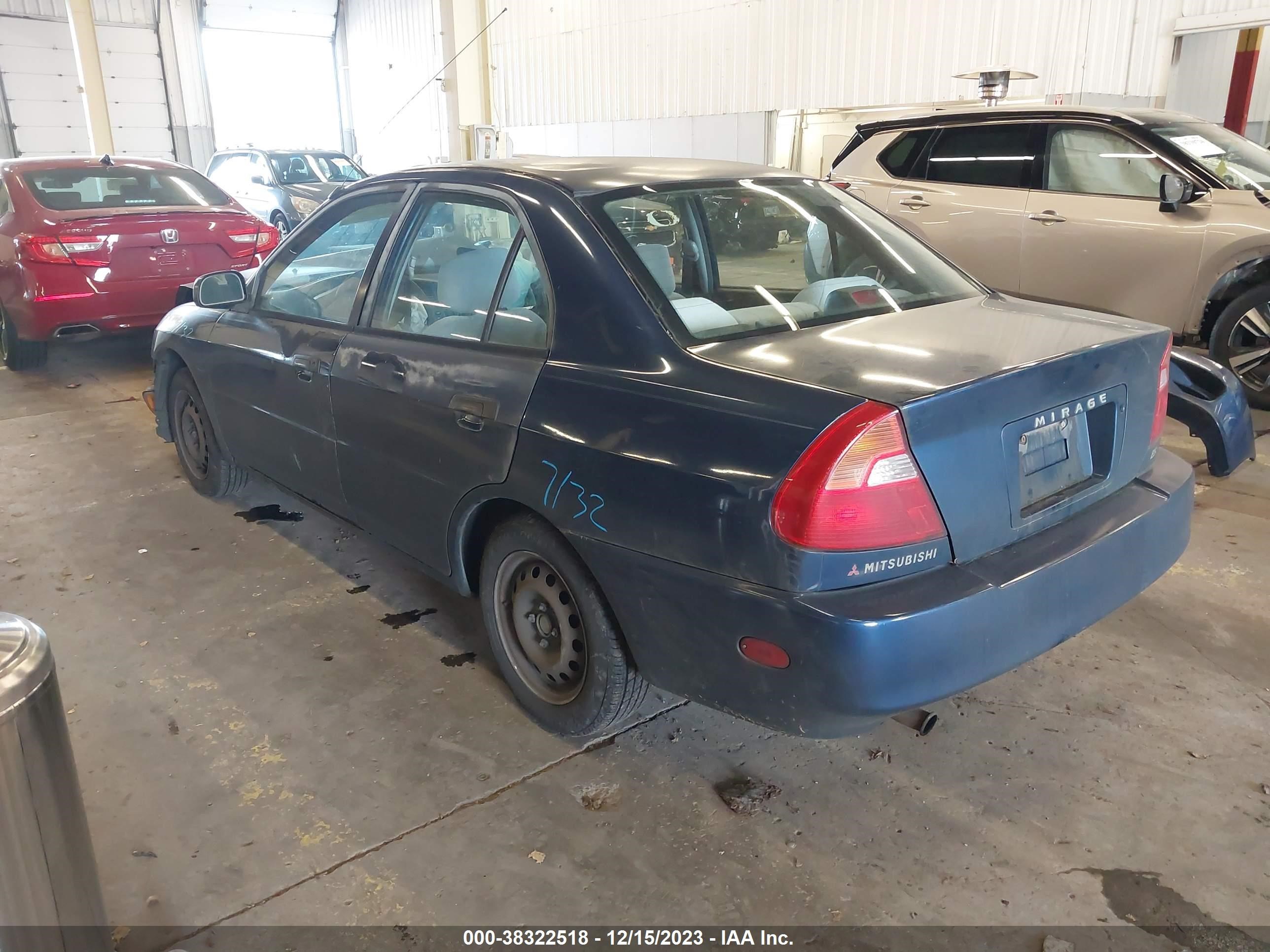 Photo 2 VIN: JA3AY26CX1U011638 - MITSUBISHI MIRAGE 