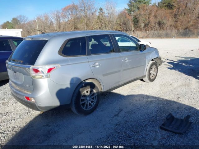 Photo 3 VIN: JA4AD2A30EZ010070 - MITSUBISHI OUTLANDER 