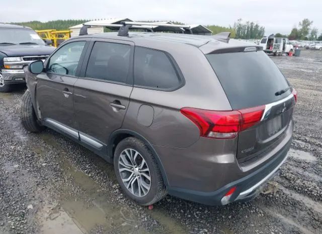 Photo 2 VIN: JA4AD2A30HZ070743 - MITSUBISHI OUTLANDER 