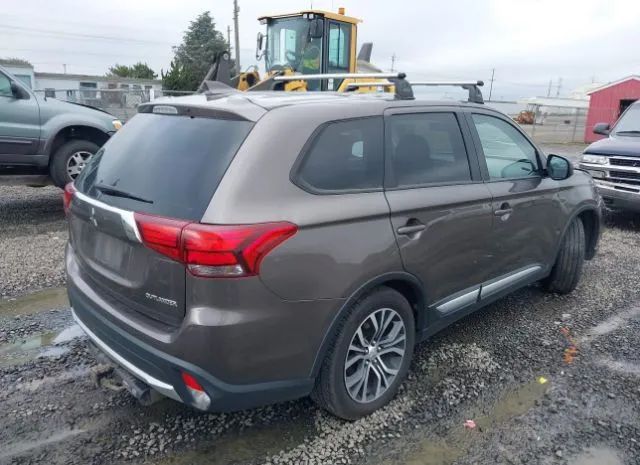 Photo 3 VIN: JA4AD2A30HZ070743 - MITSUBISHI OUTLANDER 