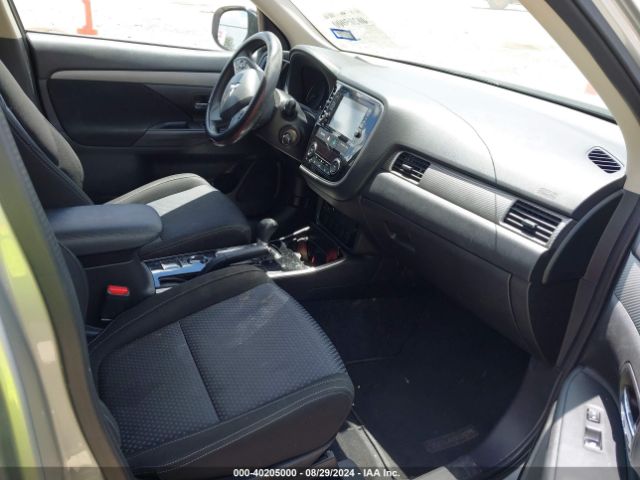 Photo 4 VIN: JA4AD2A30JZ053219 - MITSUBISHI OUTLANDER 