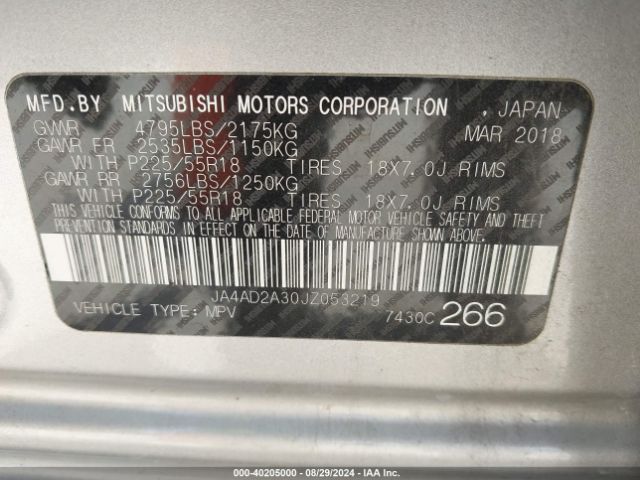 Photo 8 VIN: JA4AD2A30JZ053219 - MITSUBISHI OUTLANDER 