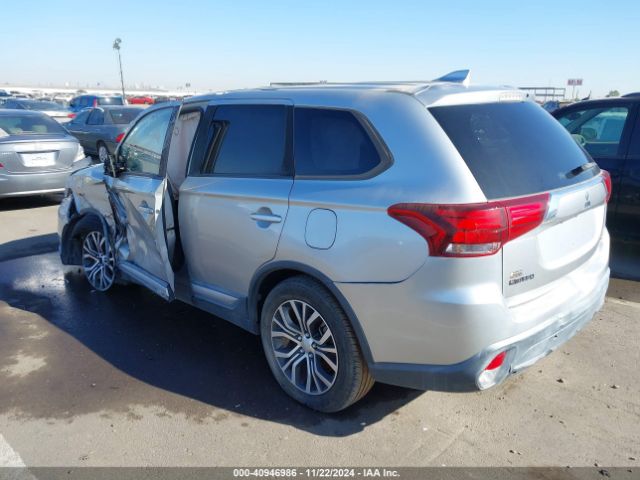 Photo 2 VIN: JA4AD2A30JZ062227 - MITSUBISHI OUTLANDER 