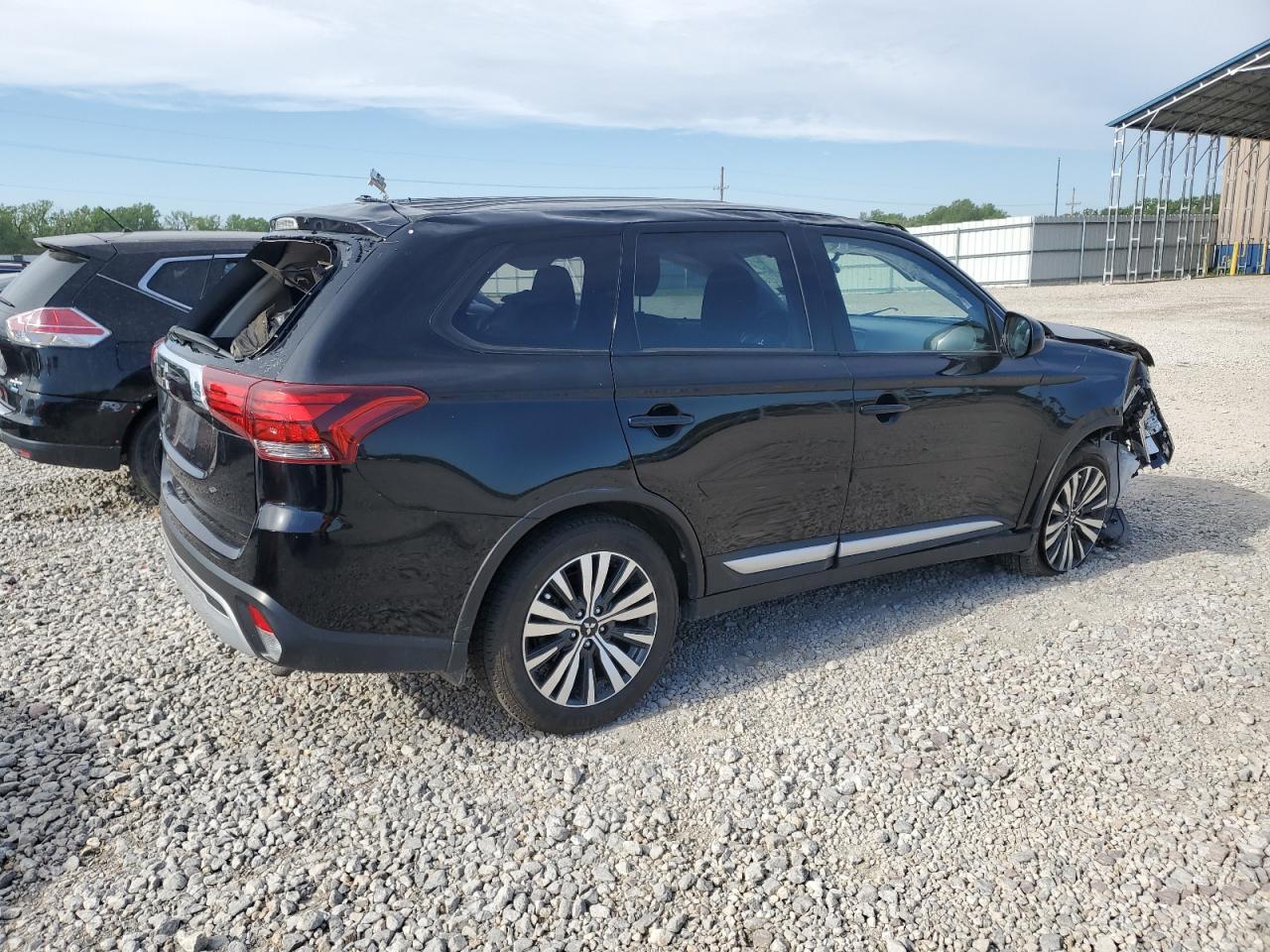 Photo 2 VIN: JA4AD2A30LZ044796 - MITSUBISHI OUTLANDER 