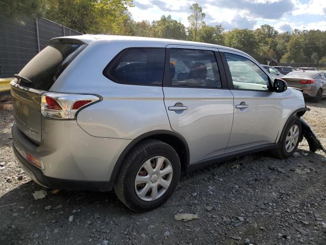 Photo 2 VIN: JA4AD2A31FZ014209 - MITSUBISHI OUTLANDER 