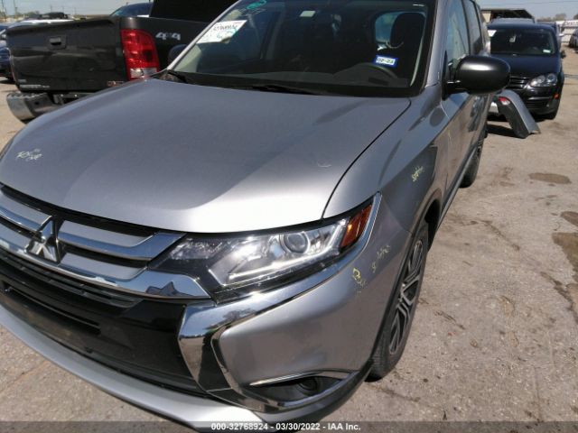 Photo 3 VIN: JA4AD2A31JJ002214 - MITSUBISHI OUTLANDER 