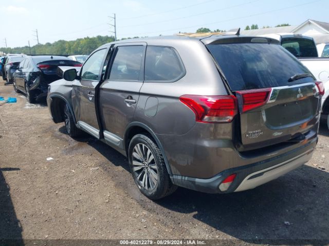 Photo 2 VIN: JA4AD2A31KZ052341 - MITSUBISHI OUTLANDER 