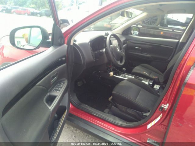 Photo 4 VIN: JA4AD2A31KZ055482 - MITSUBISHI OUTLANDER 