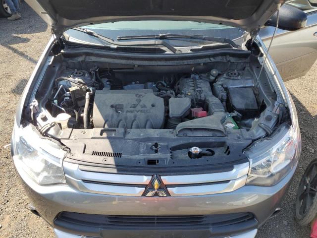 Photo 11 VIN: JA4AD2A32FZ013389 - MITSUBISHI OUTLANDER 