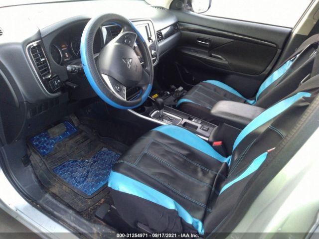 Photo 4 VIN: JA4AD2A32LZ006860 - MITSUBISHI OUTLANDER 