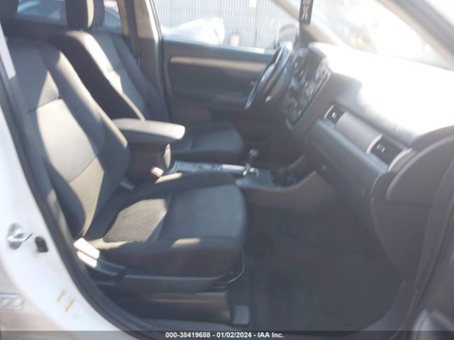 Photo 4 VIN: JA4AD2A33EZ006014 - MITSUBISHI OUTLANDER 