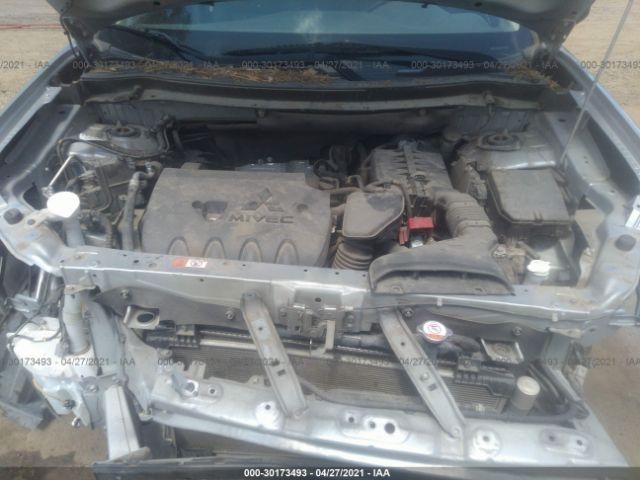 Photo 9 VIN: JA4AD2A33FZ001591 - MITSUBISHI OUTLANDER 