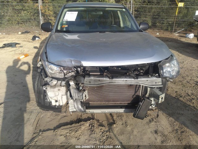 Photo 5 VIN: JA4AD2A33FZ012123 - MITSUBISHI OUTLANDER 