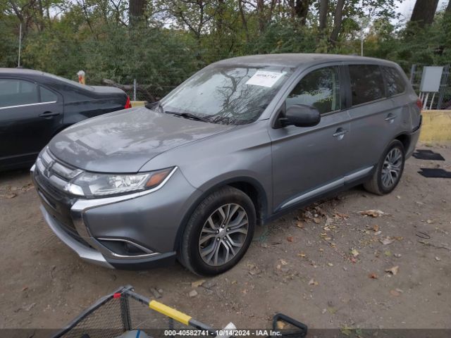 Photo 1 VIN: JA4AD2A33HZ017857 - MITSUBISHI OUTLANDER 