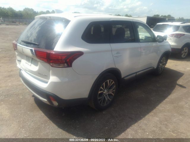 Photo 3 VIN: JA4AD2A33HZ051250 - MITSUBISHI OUTLANDER 