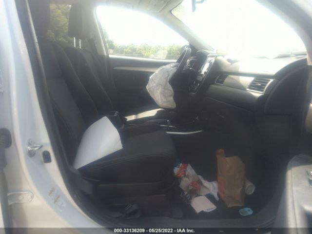 Photo 4 VIN: JA4AD2A33HZ051250 - MITSUBISHI OUTLANDER 