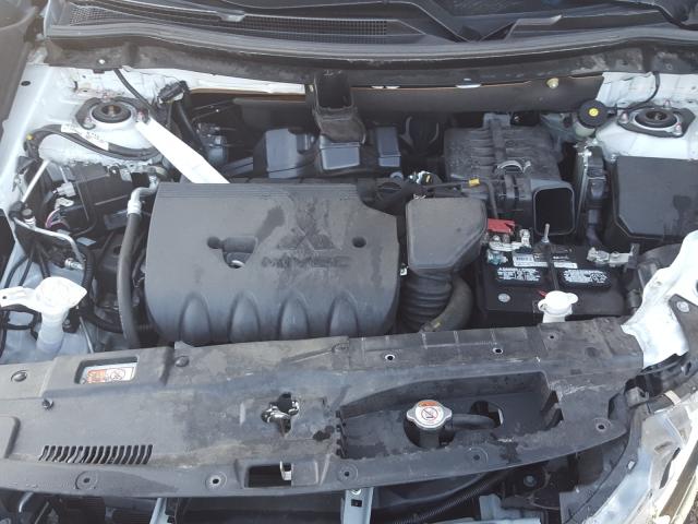 Photo 6 VIN: JA4AD2A33JZ006931 - MITSUBISHI OUTLANDER 