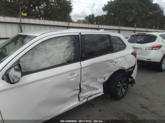 Photo 5 VIN: JA4AD2A33KZ007613 - MITSUBISHI OUTLANDER 