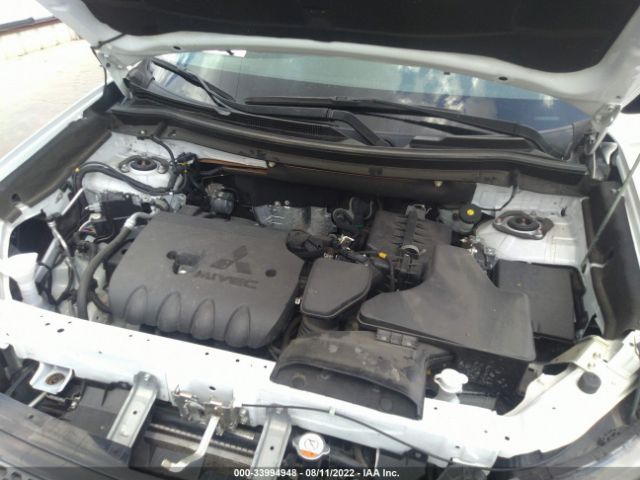 Photo 9 VIN: JA4AD2A33KZ007613 - MITSUBISHI OUTLANDER 