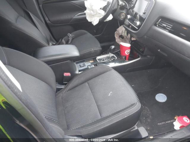 Photo 4 VIN: JA4AD2A33LZ006415 - MITSUBISHI OUTLANDER 