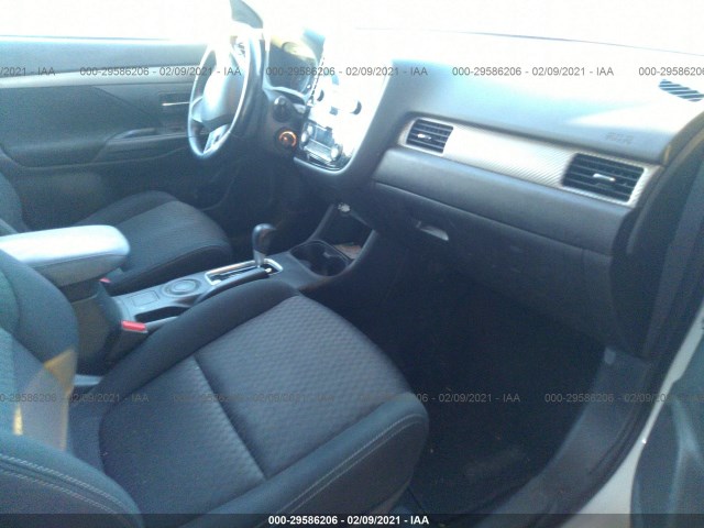 Photo 4 VIN: JA4AD2A34FZ006217 - MITSUBISHI OUTLANDER 