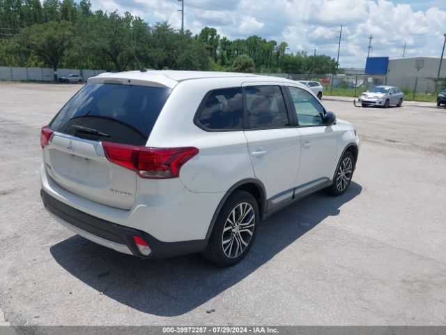 Photo 3 VIN: JA4AD2A34GZ031541 - MITSUBISHI OUTLANDER 