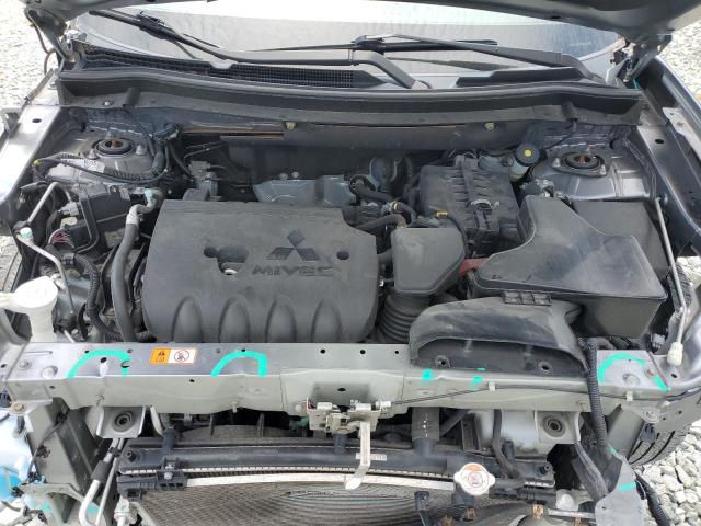 Photo 11 VIN: JA4AD2A34HZ021562 - MITSUBISHI OUTLANDER 