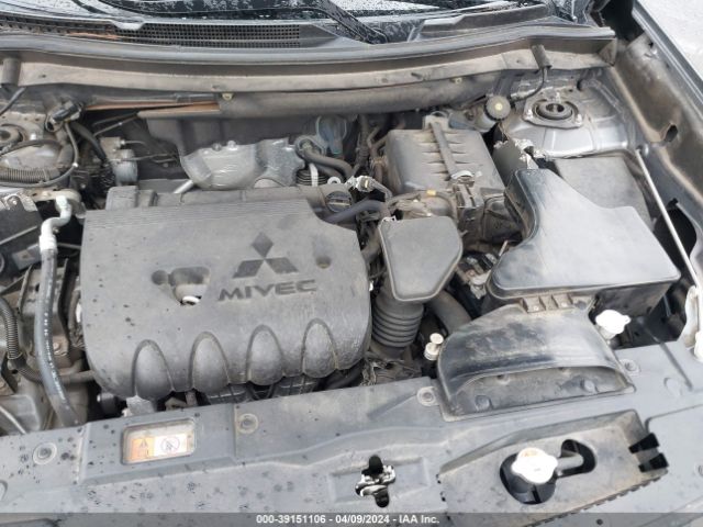 Photo 9 VIN: JA4AD2A34HZ054545 - MITSUBISHI OUTLANDER 