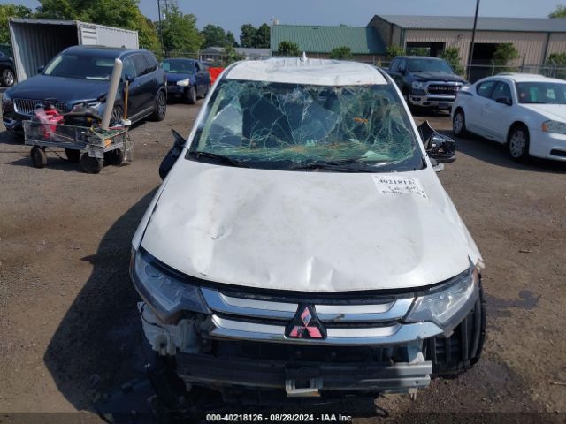 Photo 5 VIN: JA4AD2A34HZ057848 - MITSUBISHI OUTLANDER 