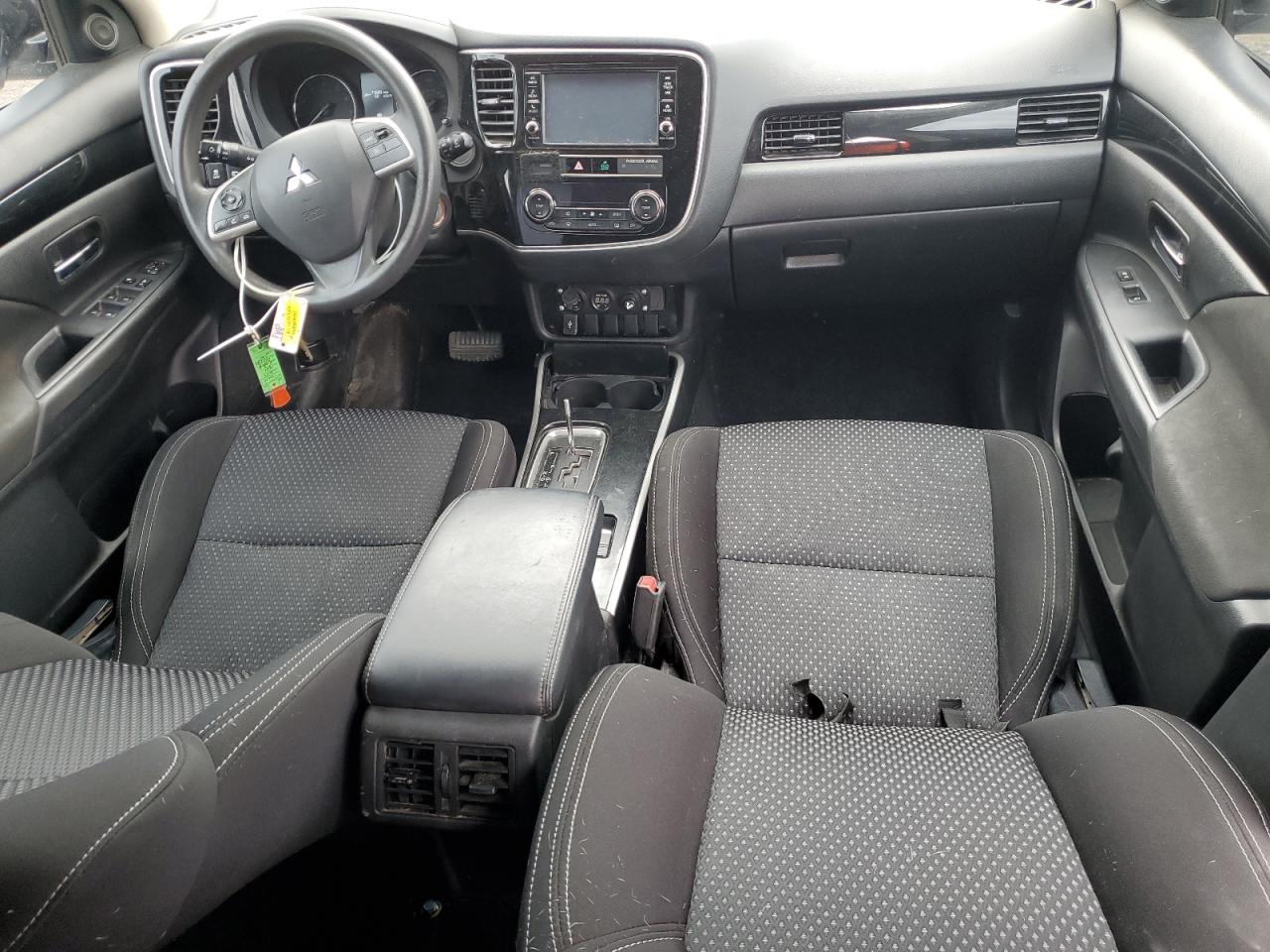 Photo 7 VIN: JA4AD2A34KZ005370 - MITSUBISHI OUTLANDER 