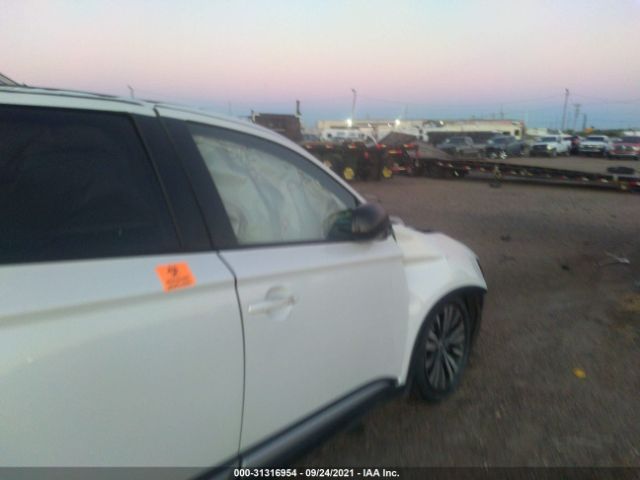 Photo 4 VIN: JA4AD2A34KZ006583 - MITSUBISHI OUTLANDER 