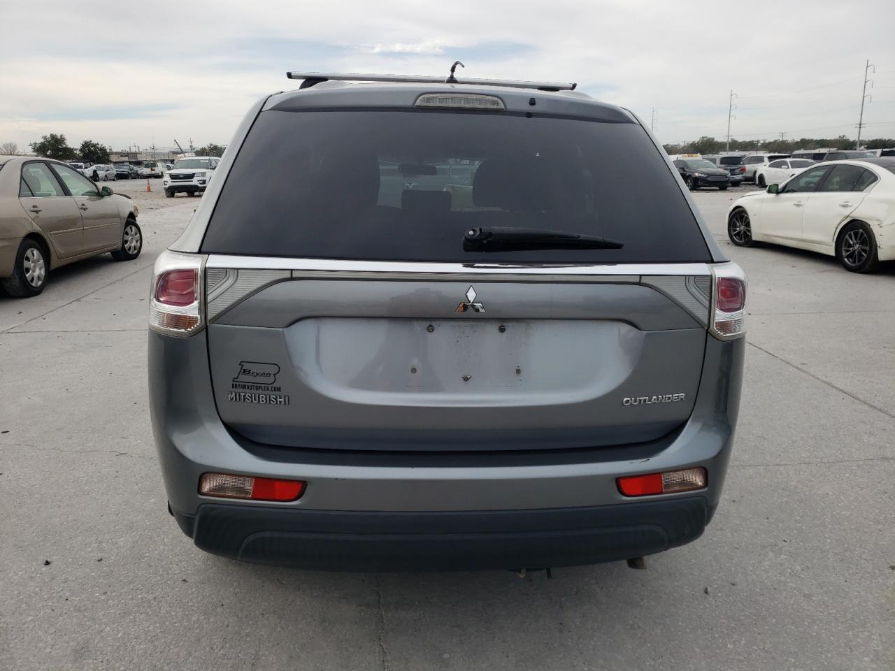 Photo 5 VIN: JA4AD2A35EZ015314 - MITSUBISHI OUTLANDER 