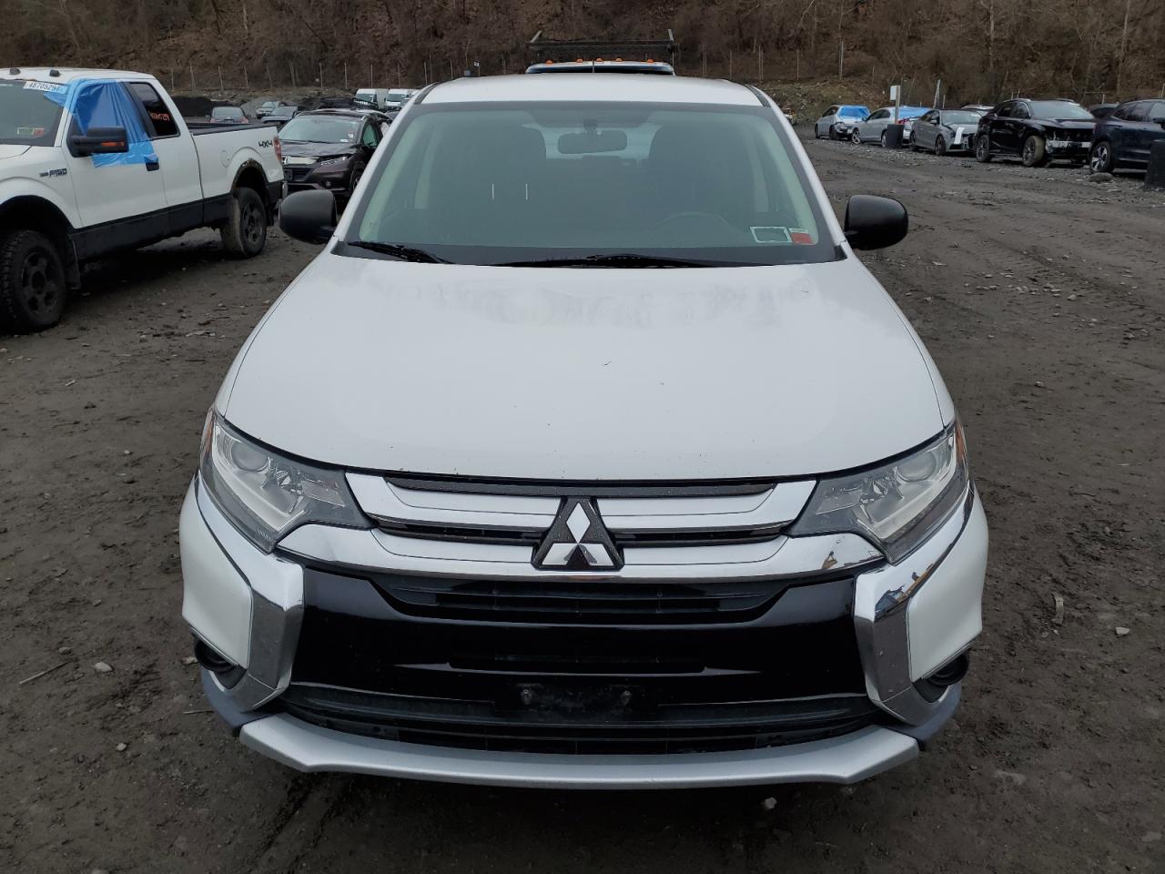 Photo 4 VIN: JA4AD2A35GZ014974 - MITSUBISHI OUTLANDER 