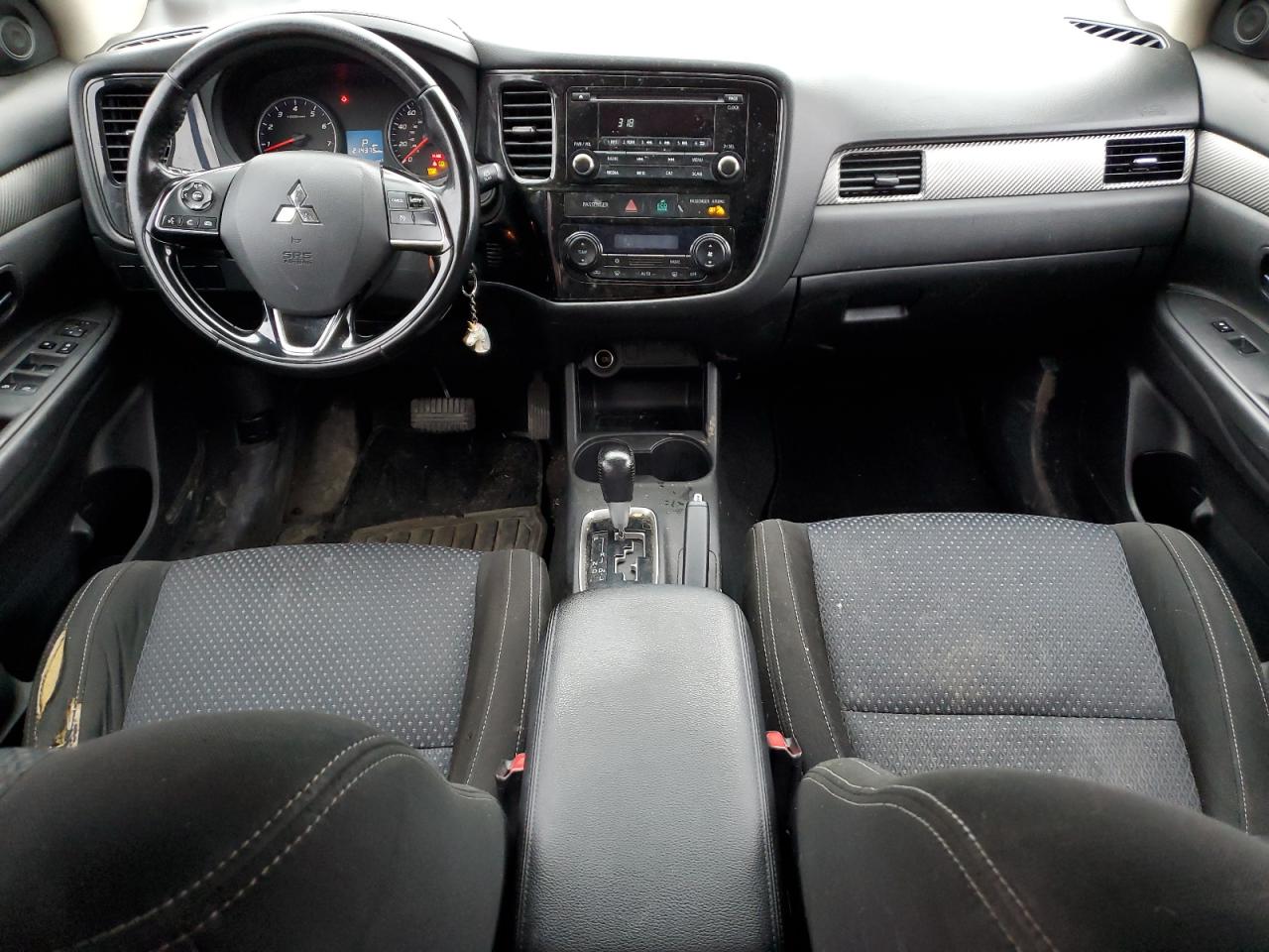 Photo 7 VIN: JA4AD2A35GZ014974 - MITSUBISHI OUTLANDER 