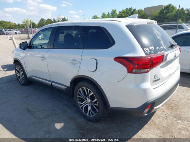 Photo 2 VIN: JA4AD2A35HZ052609 - MITSUBISHI OUTLANDER 