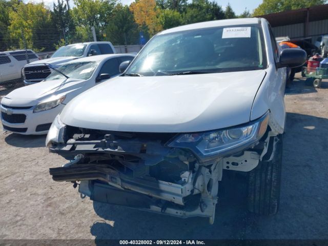 Photo 5 VIN: JA4AD2A35HZ052609 - MITSUBISHI OUTLANDER 