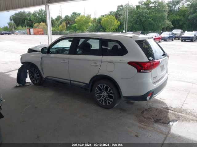 Photo 2 VIN: JA4AD2A35HZ067045 - MITSUBISHI OUTLANDER 