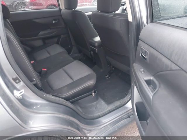 Photo 7 VIN: JA4AD2A35JJ004967 - MITSUBISHI OUTLANDER 