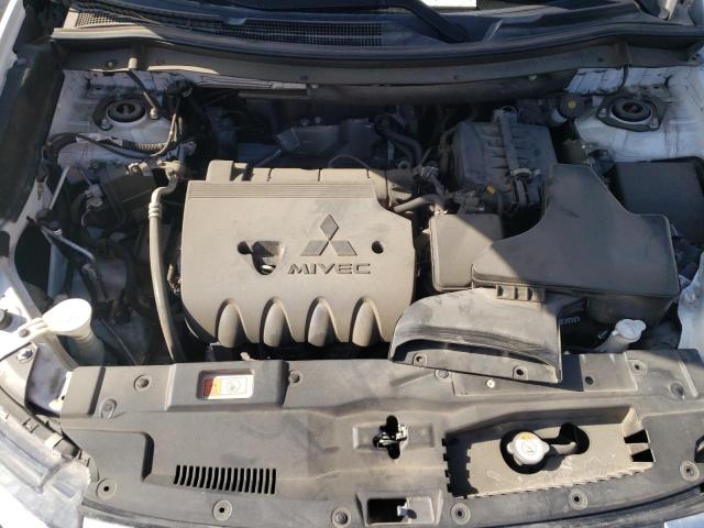 Photo 10 VIN: JA4AD2A35JZ010205 - MITSUBISHI OUTLANDER 