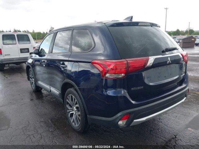 Photo 2 VIN: JA4AD2A35JZ016134 - MITSUBISHI OUTLANDER 