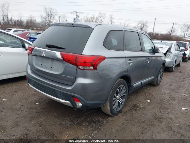 Photo 3 VIN: JA4AD2A35JZ055970 - MITSUBISHI OUTLANDER 