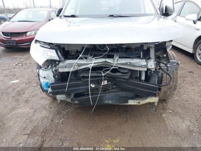 Photo 5 VIN: JA4AD2A35JZ055970 - MITSUBISHI OUTLANDER 