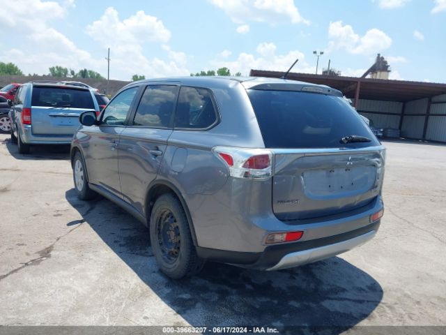 Photo 2 VIN: JA4AD2A36FZ001889 - MITSUBISHI OUTLANDER 