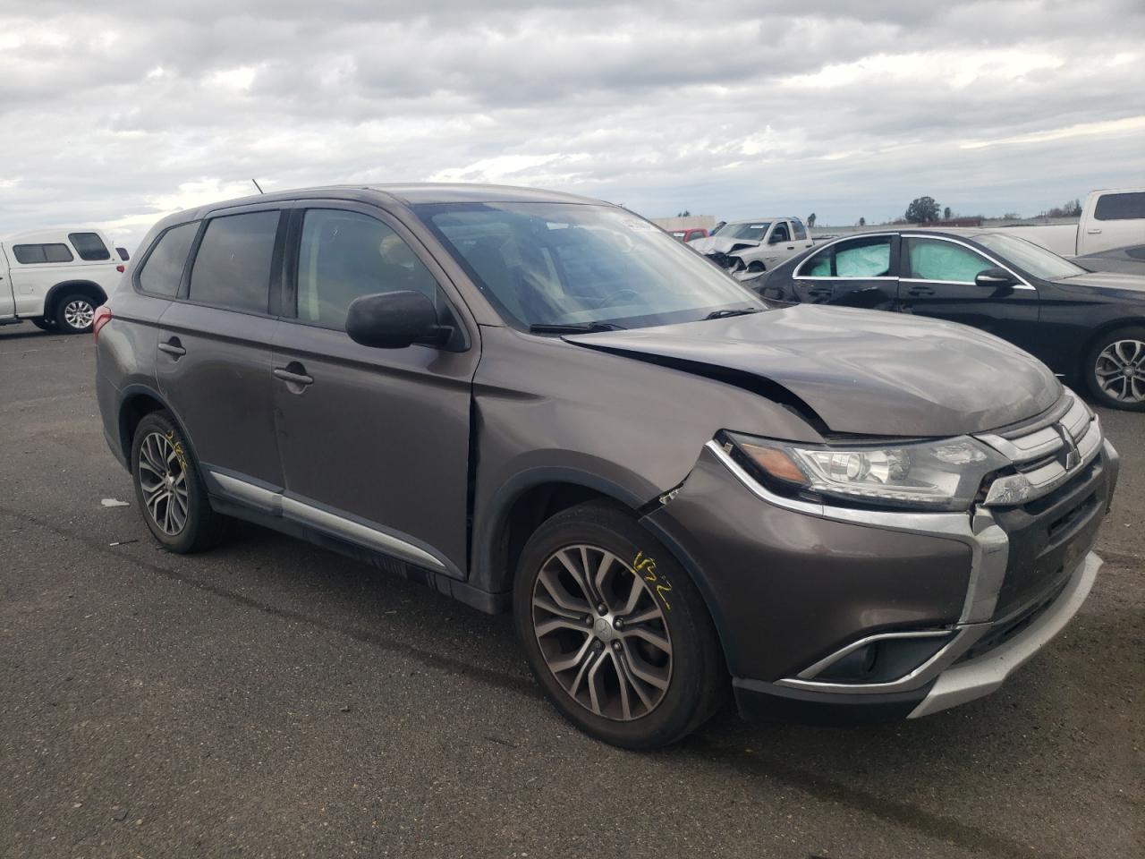 Photo 3 VIN: JA4AD2A36GZ050608 - MITSUBISHI OUTLANDER 