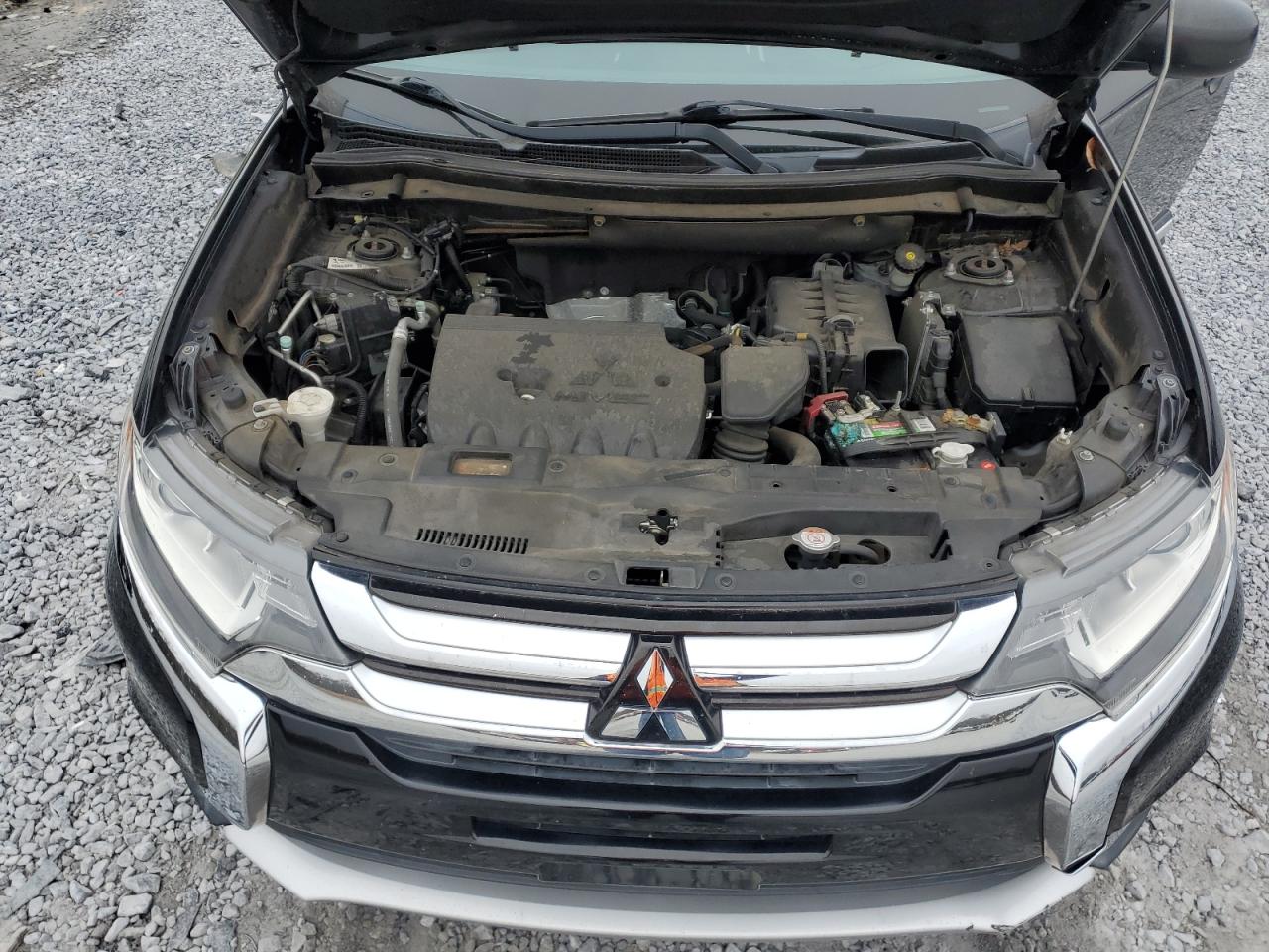 Photo 10 VIN: JA4AD2A36HZ000535 - MITSUBISHI OUTLANDER 