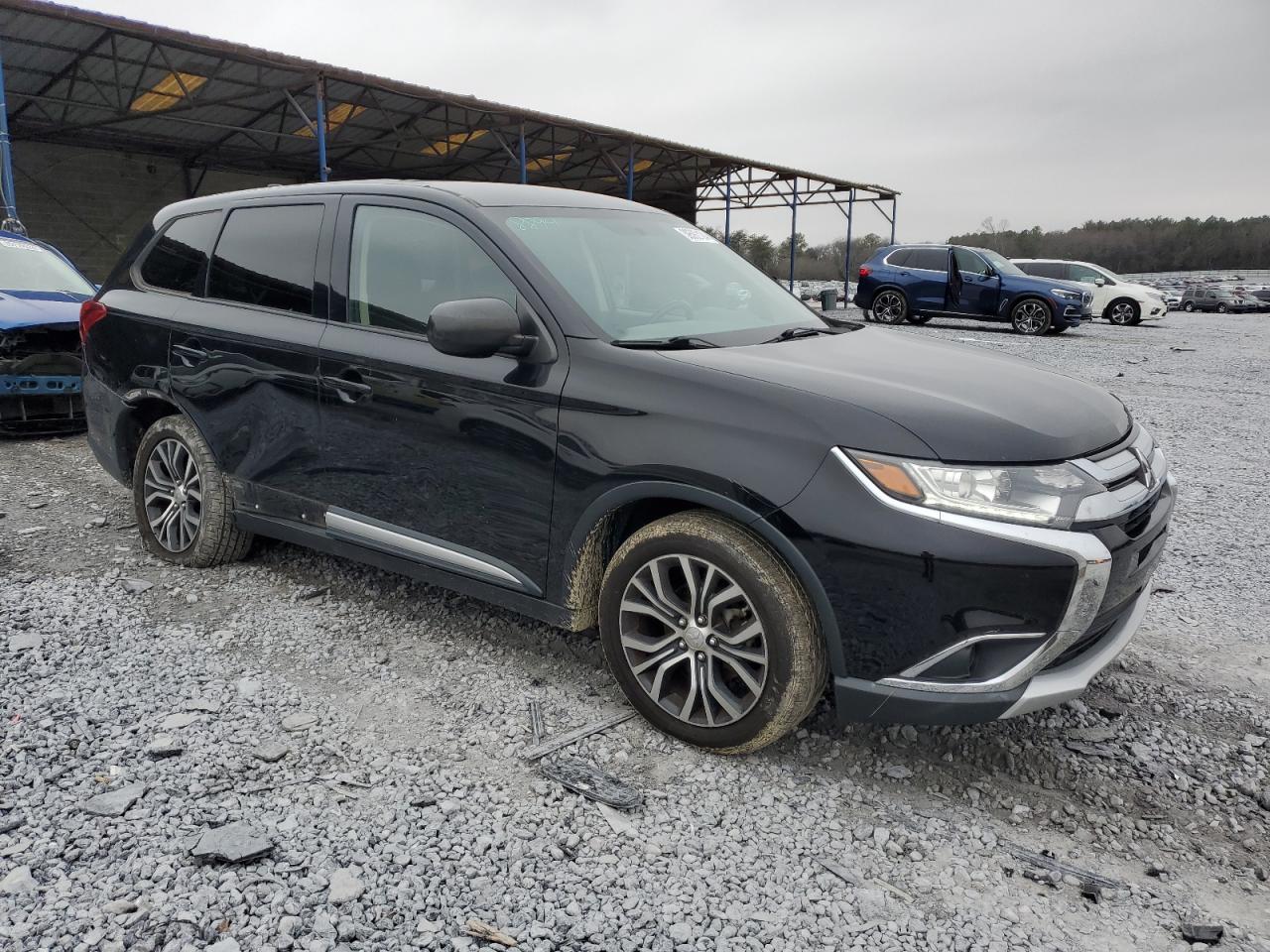 Photo 3 VIN: JA4AD2A36HZ000535 - MITSUBISHI OUTLANDER 