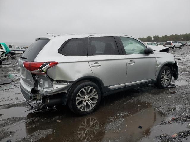 Photo 2 VIN: JA4AD2A36JZ003103 - MITSUBISHI OUTLANDER 